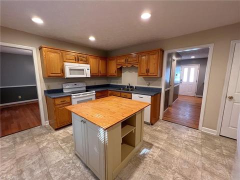 509 Summit St, Madison, NC 27025 photo 5