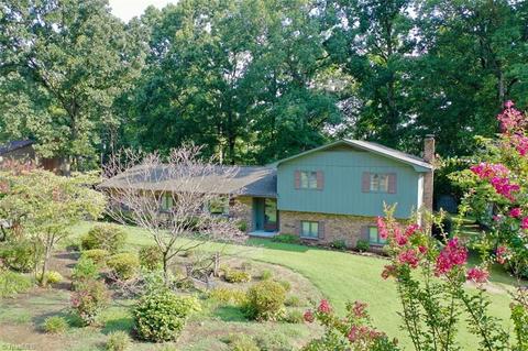 4066 Village Dr, Trinity, NC 27370 photo 3