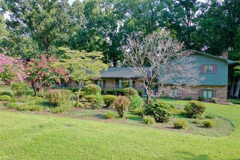 4066 Village Dr, Trinity, NC 27370 photo 6
