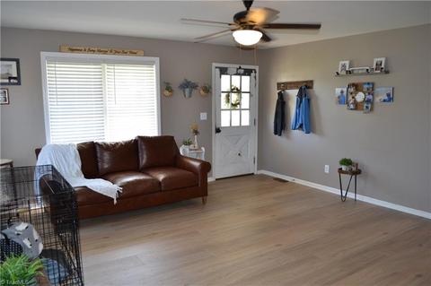 714 Dodge Loop, Madison, NC 27025 photo 8