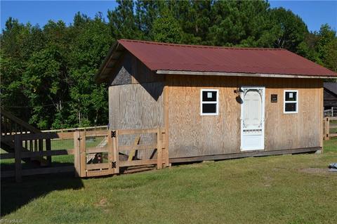 714 Dodge Loop, Madison, NC 27025 photo 21