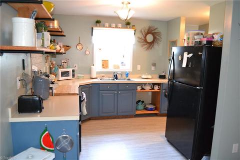 714 Dodge Loop, Madison, NC 27025 photo 11