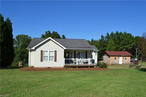 714 Dodge Loop, Madison, NC 27025 photo 1