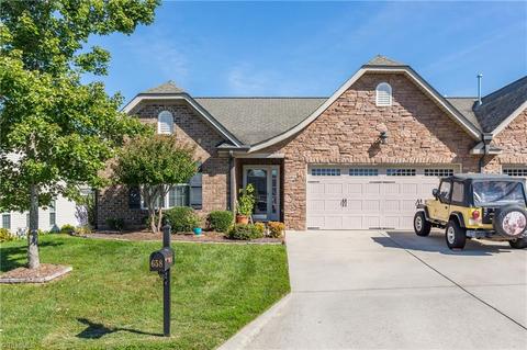 658 Chas Ct, High Point, NC 27265 photo 3