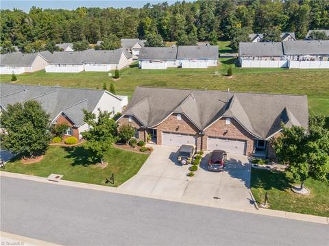 658 Chas Ct, High Point, NC 27265 photo 1