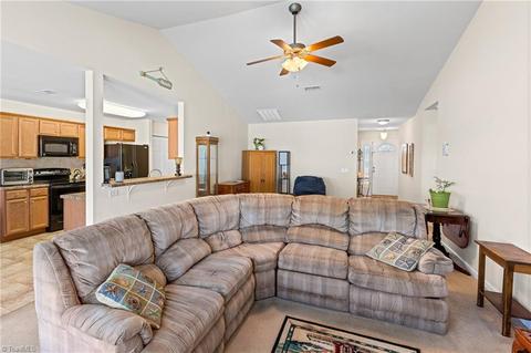 658 Chas Ct, High Point, NC 27265 photo 10