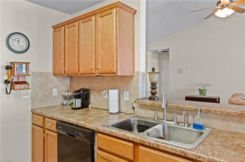 658 Chas Ct, High Point, NC 27265 photo 16