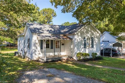 220 N 3rd Ave, Mayodan, NC 27027 photo 1