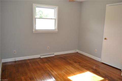 2004 Mill Ave, Eden, NC 27288 photo 9