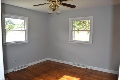2004 Mill Ave, Eden, NC 27288 photo 7