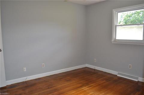 2004 Mill Ave, Eden, NC 27288 photo 8