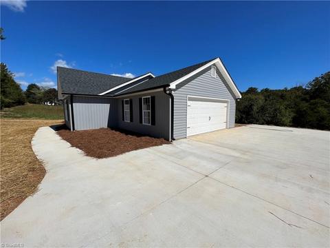 124 Calloway Rd, King, NC 27021 photo 11