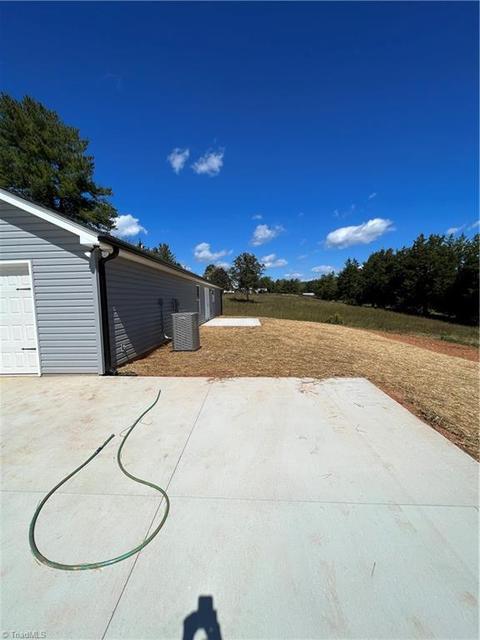 124 Calloway Rd, King, NC 27021 photo 8