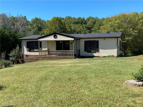 1165 Thayer Rd, Trinity, NC 27370 photo 1