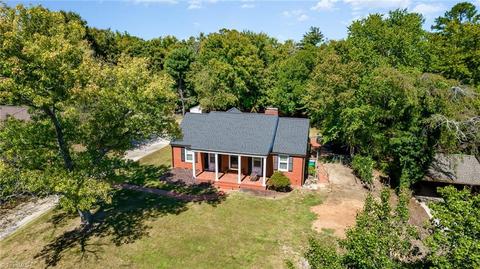 202 Westridge Dr, High Point, NC 27262 photo 2