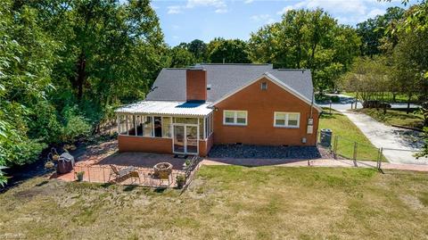 202 Westridge Dr, High Point, NC 27262 photo 5