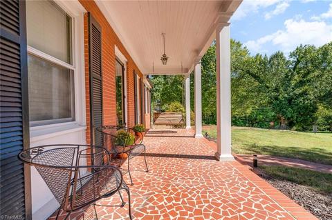 202 Westridge Dr, High Point, NC 27262 photo 8