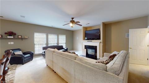 1160 Hampton Park Dr, High Point, NC 27265 photo 25
