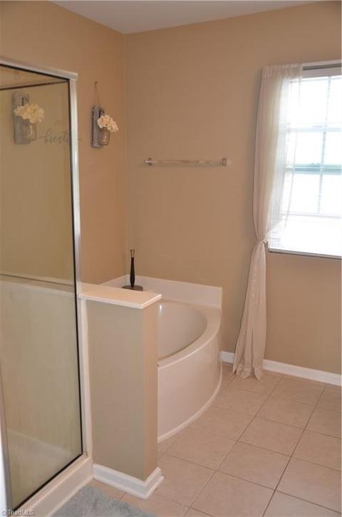 1160 Hampton Park Dr, High Point, NC 27265 photo 22