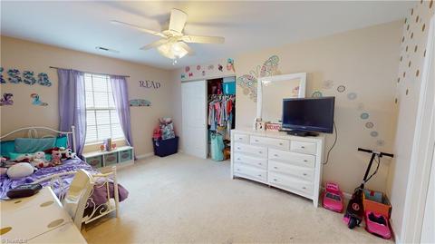 1160 Hampton Park Dr, High Point, NC 27265 photo 9
