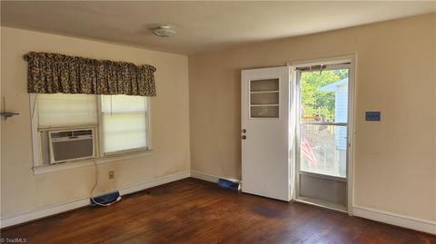 1803 E Meadow Rd, Eden, NC 27288 photo 4