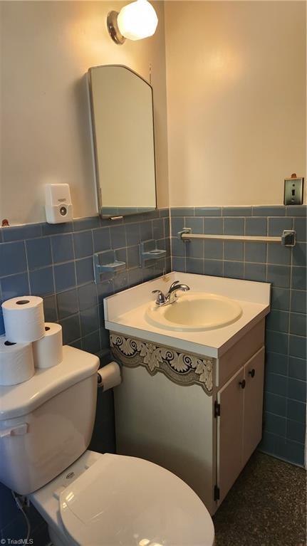 1803 E Meadow Rd, Eden, NC 27288 photo 12
