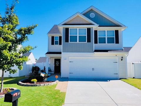 235 Kendall Dr, Winston Salem, NC 27107