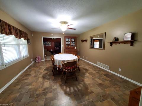 9125 Boone Trl, Purlear, NC 28665 photo 10