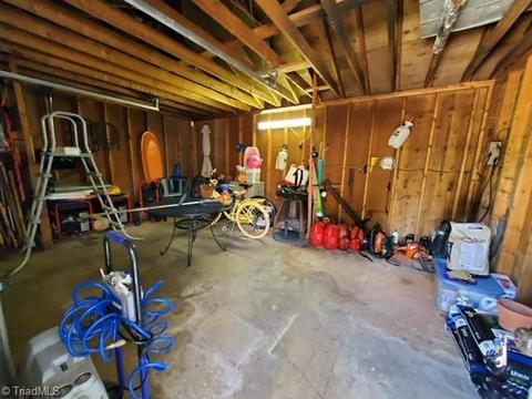 9125 Boone Trl, Purlear, NC 28665 photo 7
