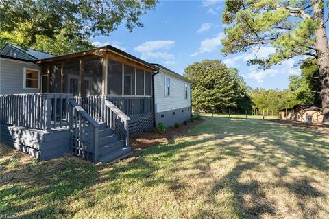 232 W 2nd St, Denton, NC 27239 photo 23