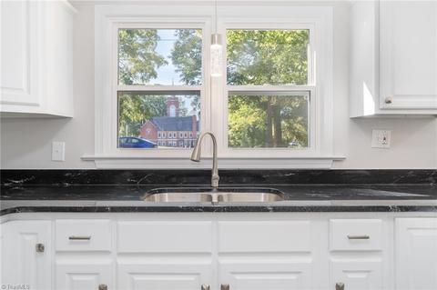 232 W 2nd St, Denton, NC 27239 photo 7