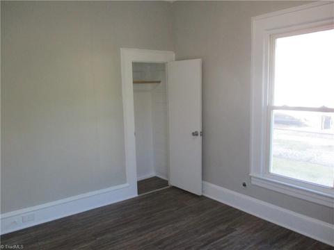 701 Carr St, High Point, NC 27262 photo 8