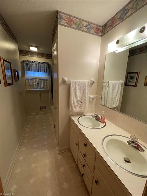 409 Goff Rd, King, NC 27021 photo 24
