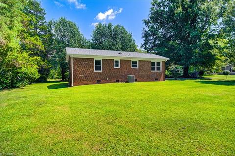 7715 Eversfield Rd, Summerfield, NC 27358 photo 27