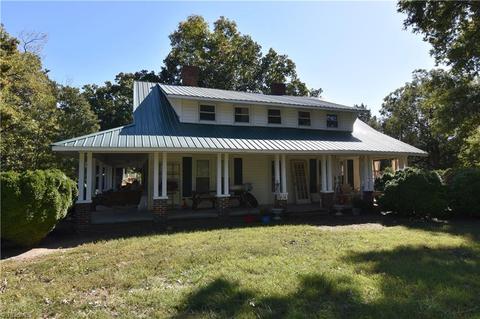 1516 Garner Rd, Denton, NC 27239 photo 1