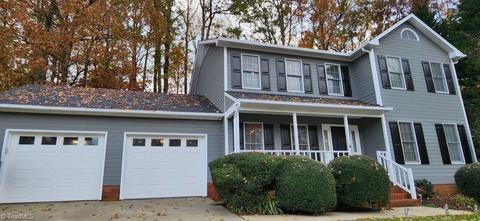 1135 Mapleview Ct, High Point, NC 27265 photo 2