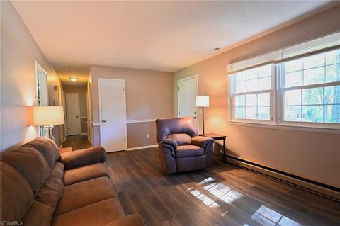 329 Logan Ct, King, NC 27021 photo 9