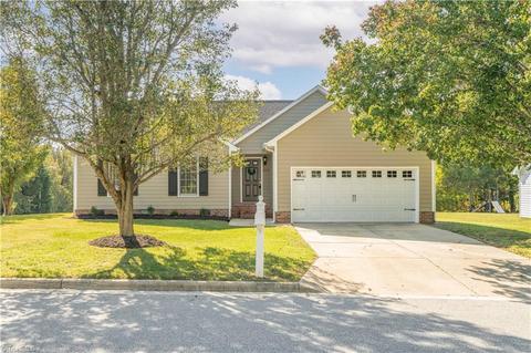 4223 Braddock Rd, High Point, NC 27265 photo 2