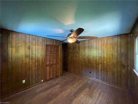141 Maplebrook Dr, Elkin, NC 28621 photo 40