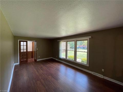 141 Maplebrook Dr, Elkin, NC 28621 photo 17