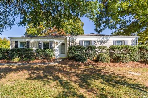 102 Elm St, King, NC 27021 photo 1
