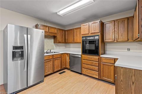 102 Elm St, King, NC 27021 photo 5