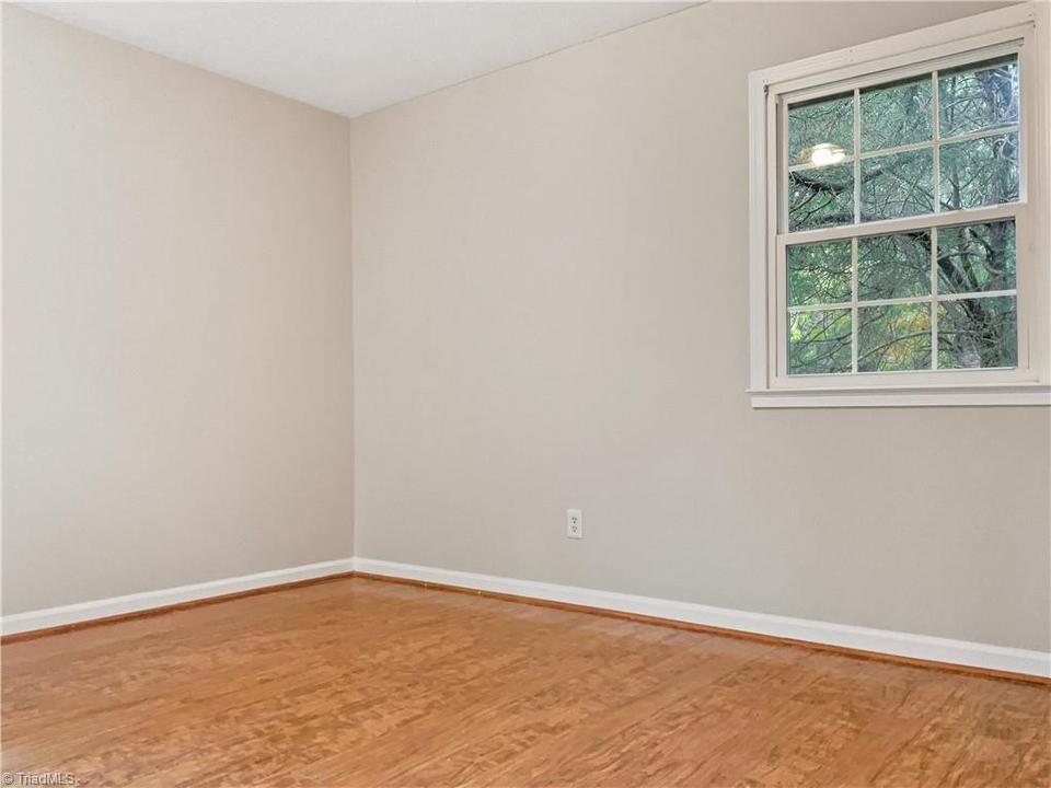  1143 Edenwood Dr, Winston Salem, NC 27103 photo 18