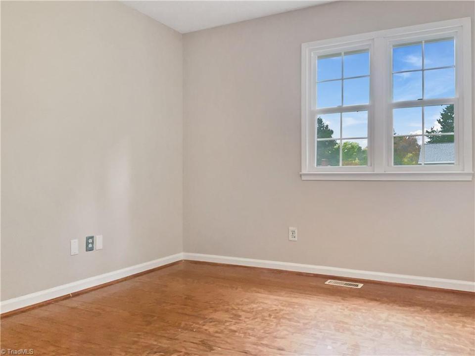  1143 Edenwood Dr, Winston Salem, NC 27103 photo 16