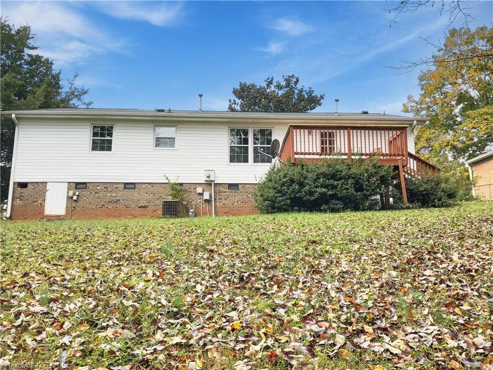  1143 Edenwood Dr, Winston Salem, NC 27103 photo 6