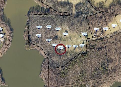 3469 Country Ln, Reidsville, NC 27320