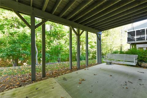 514 Harrogate Ct, High Point, NC 27262 photo 3