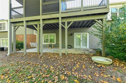 514 Harrogate Ct, High Point, NC 27262 photo 4