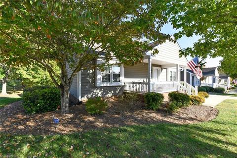 514 Harrogate Ct, High Point, NC 27262 photo 6