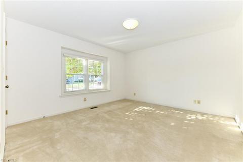514 Harrogate Ct, High Point, NC 27262 photo 18